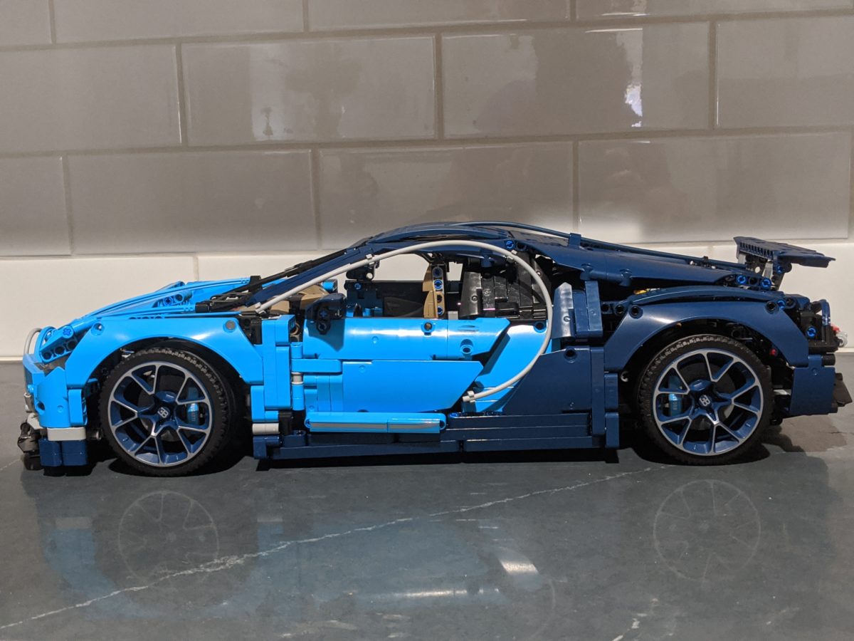Review: LEGO Technic 42083 Bugatti Chiron